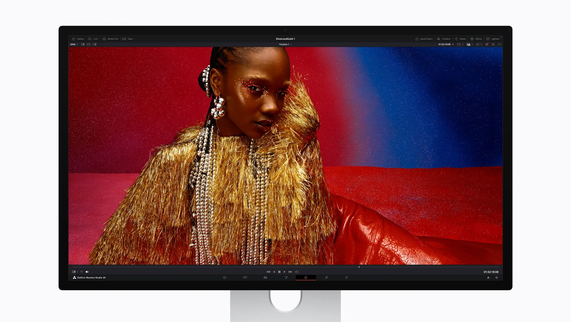 Apple Studio Display XDR, On the desk